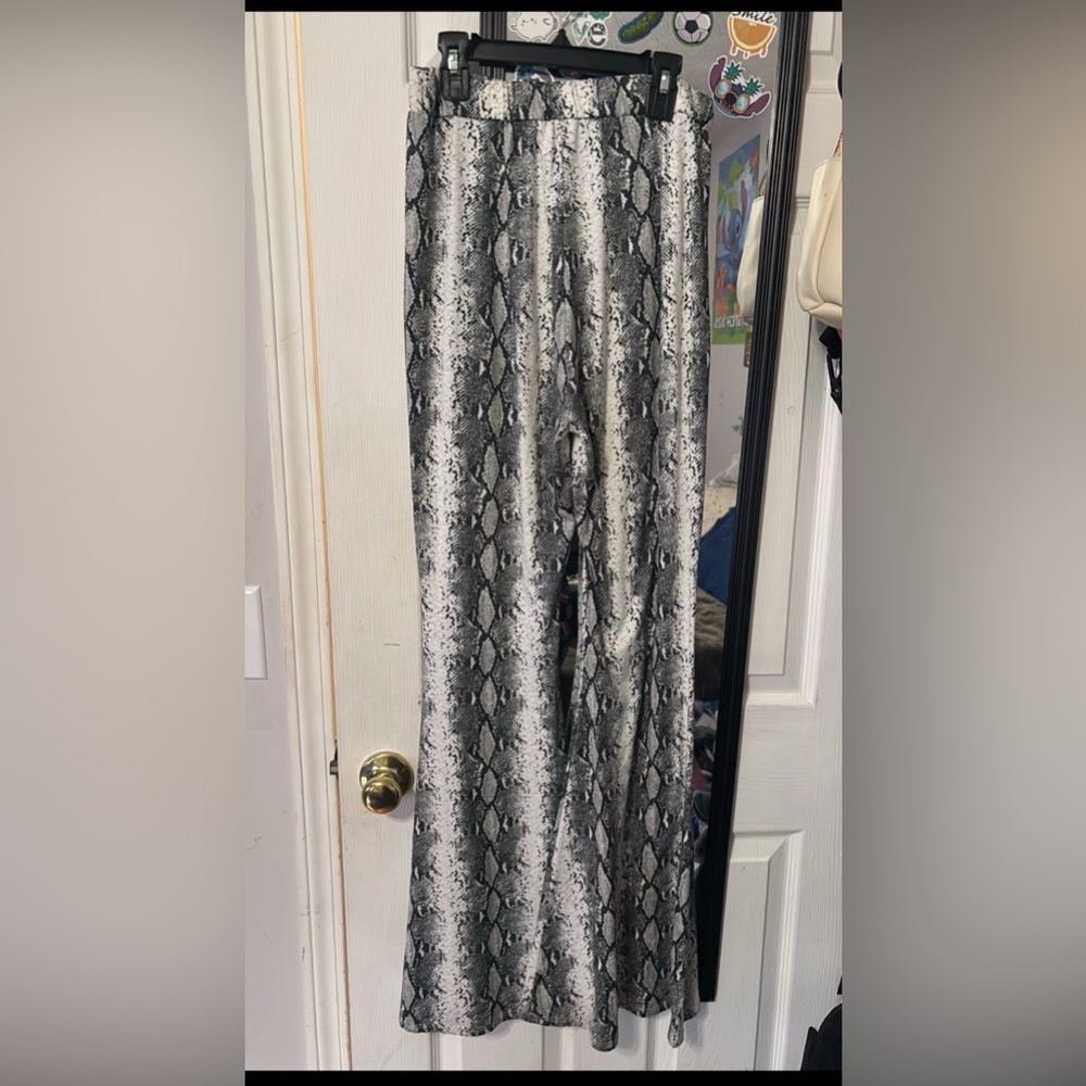 Black & White Snake Print Wide Leg Pants